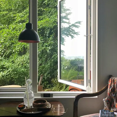 Vakantiehuis House With A View And Direct Access To